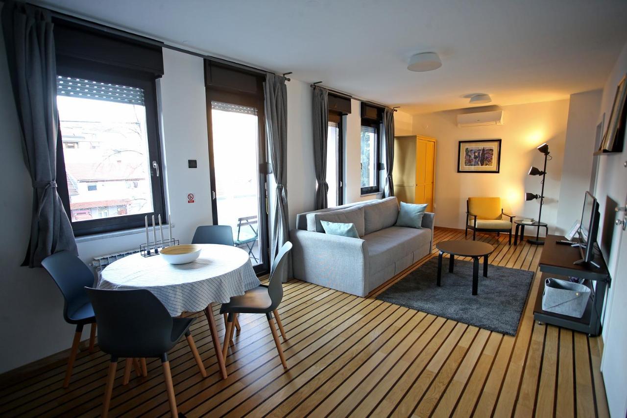 Apartments Viola ซาเกร็บ ภายนอก รูปภาพ
