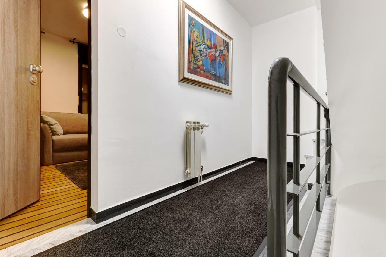 Apartments Viola ซาเกร็บ ภายนอก รูปภาพ